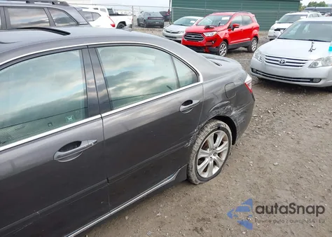 2010 Acura Rl 3.7 from USA, damaged, VIN JH4KB2F6XAC002573